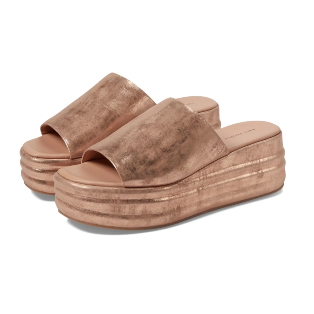 FREE PEOPLE Harbor Platform Sandal, size 7.5 in rose gold.
